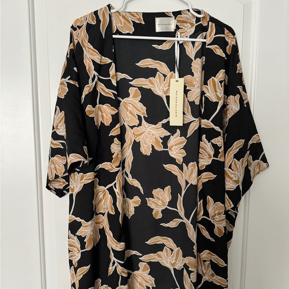 Maison Du Soir Kimono NWT Robe Gold Floral Size Small/Medium - Picture 3 of 10